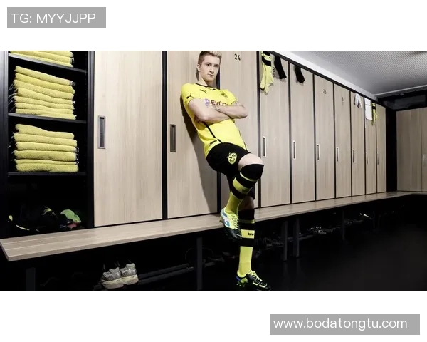 足球明星之间的亲密关系揭秘与互动分析图解